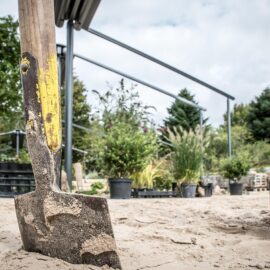 Zelf je tuin leeghalen en renoveren: 5 slimme tips Zelf je tuin leeghalen en renoveren: 5 slimme tips
