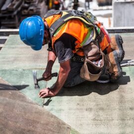 Werkzaam in de bouw? Zo selecteer je de juiste werkkleding